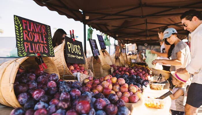 slidefarmersmarket.jpg