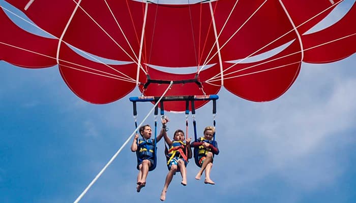 balboa-parasail-2-700x400.jpg